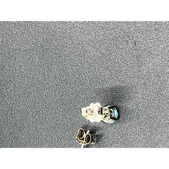 LGL Leer Gem Ltd 14k White Gold Blue Topaz Checkerboard Cut Stud Earrings .60 g - Picture 9 of 12
